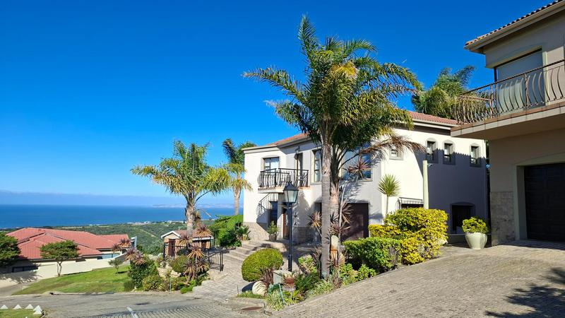 4 Bedroom Property for Sale in Avonddans Western Cape